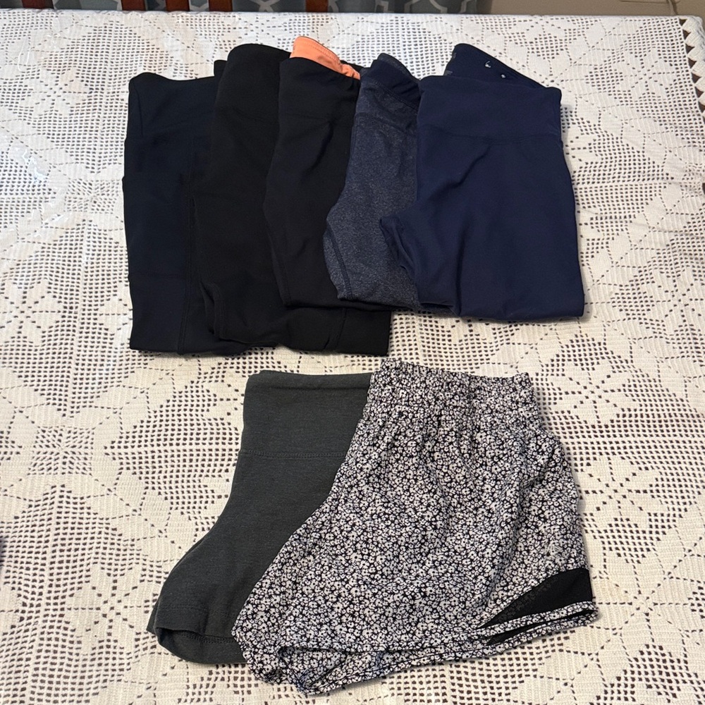 S Size Bundle Women's Gym Leggings and Shorts